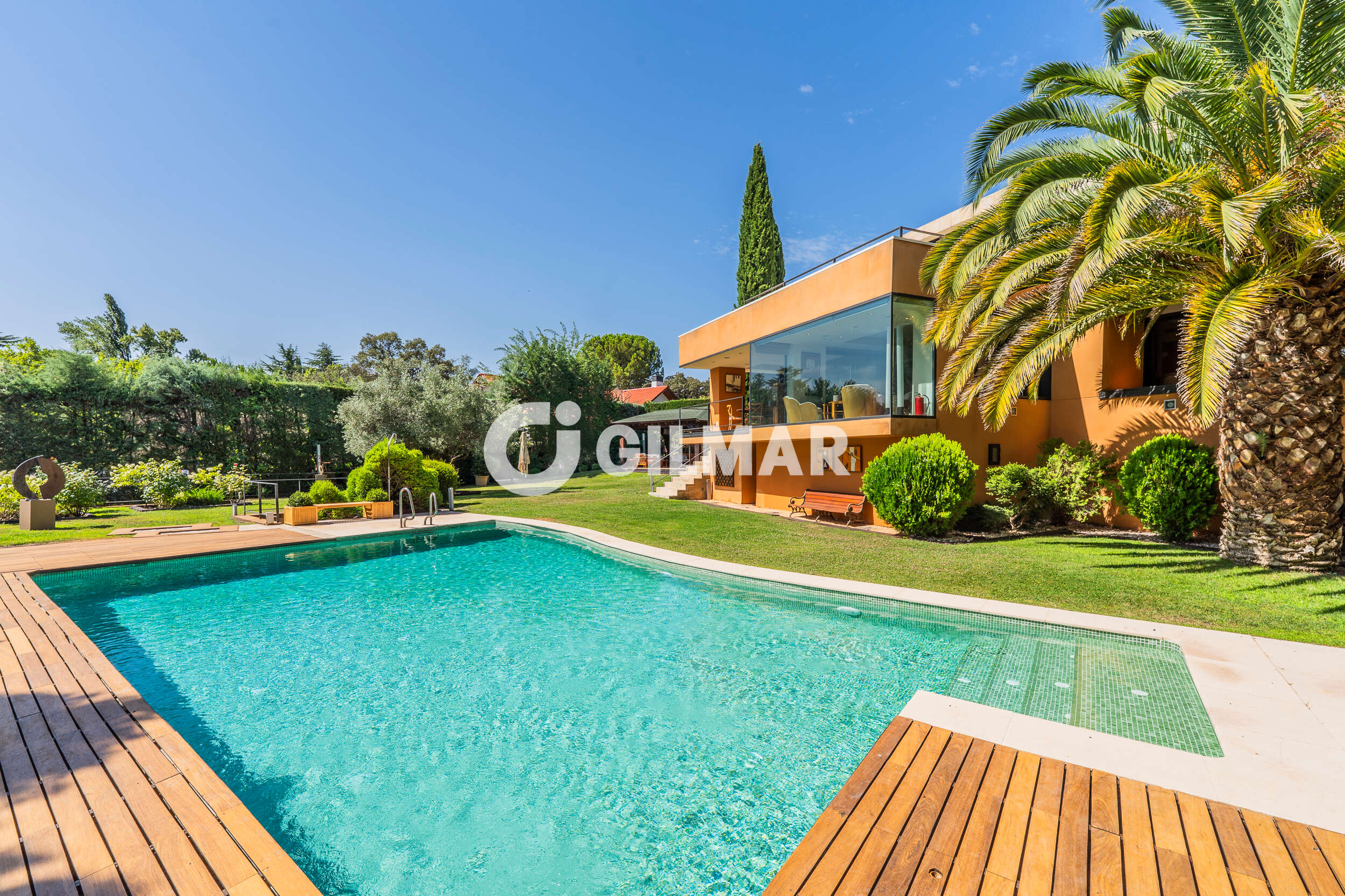 Chalet · 570 m² · 4 dorm