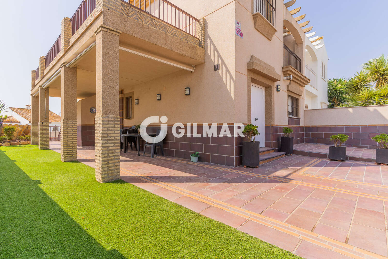 Property slider Gilmar