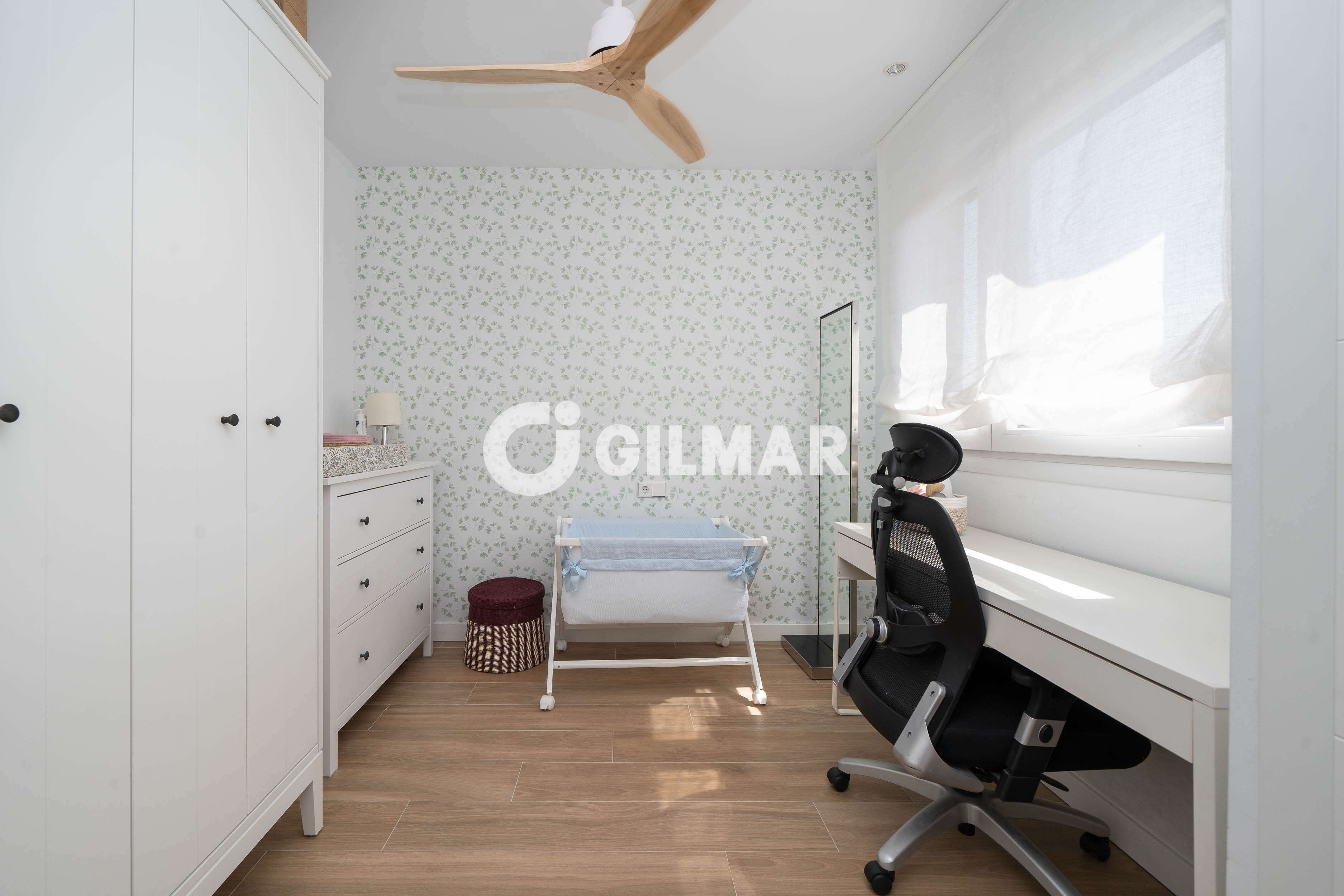 Photo of Semi-detached house