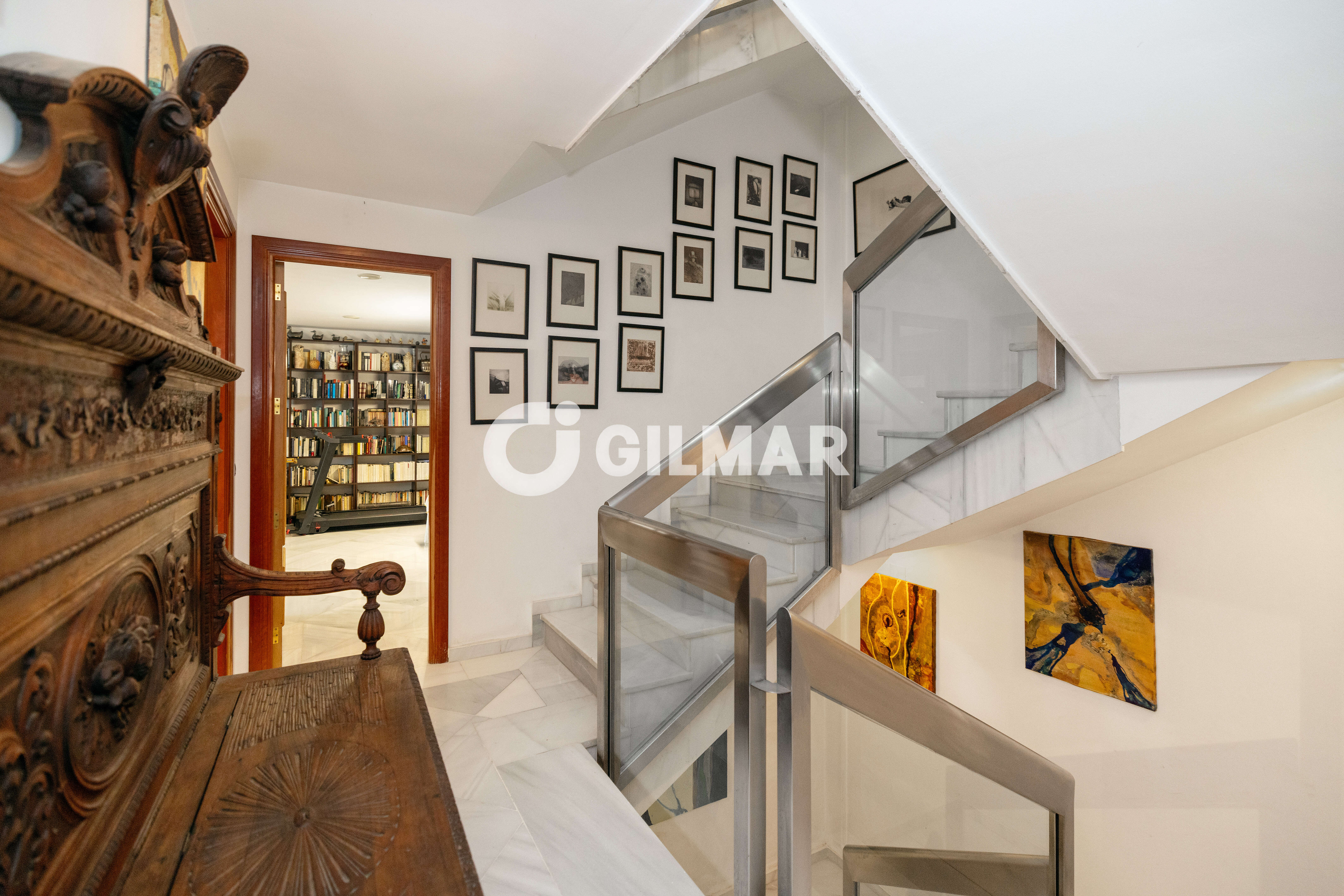 Photo of Semi-detached house
