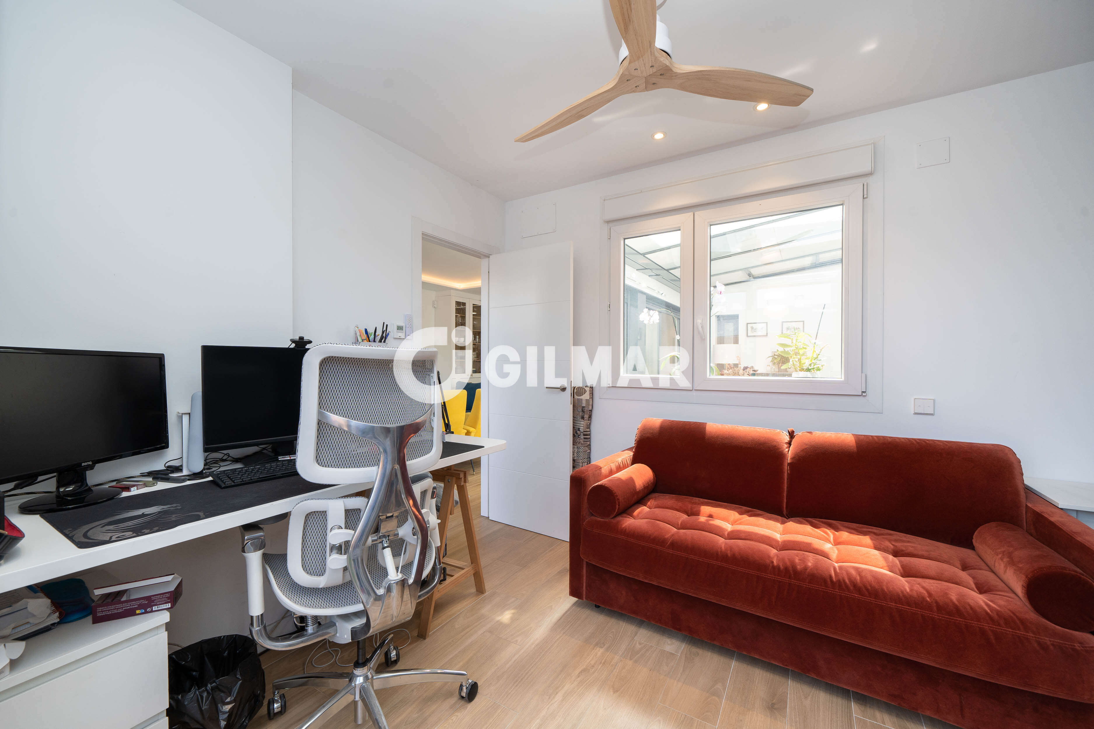 Photo of Semi-detached house
