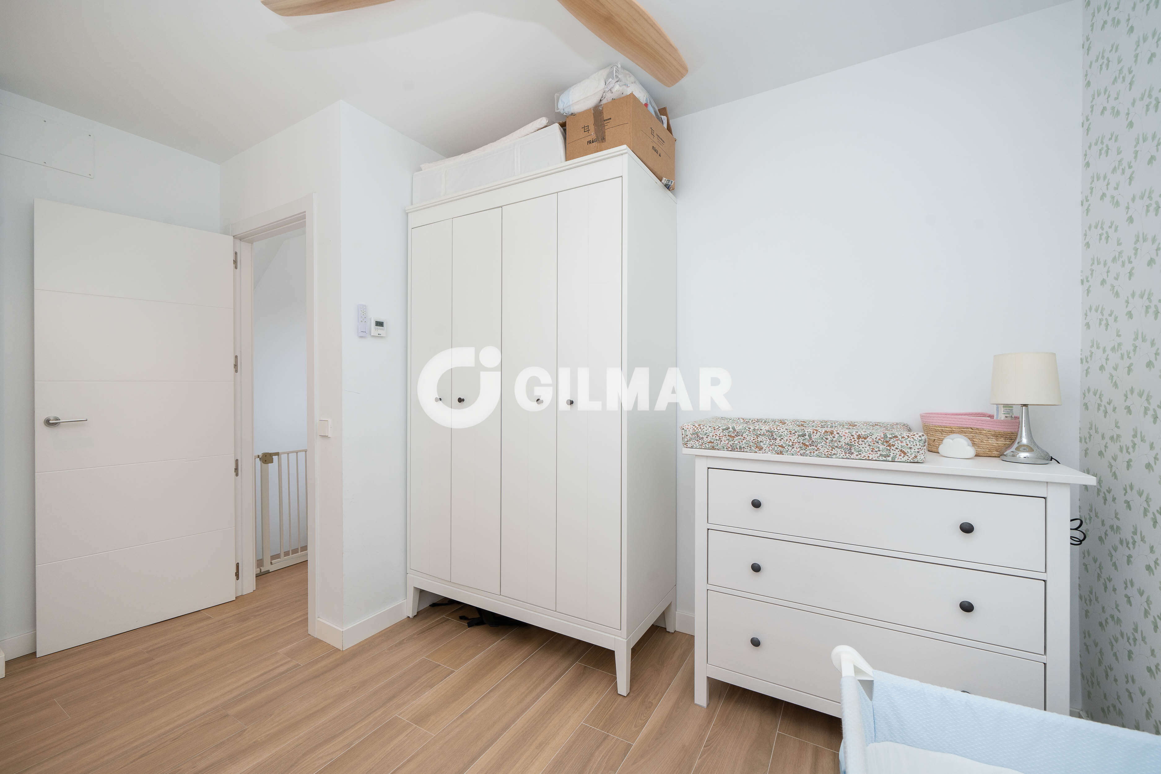Photo of Semi-detached house
