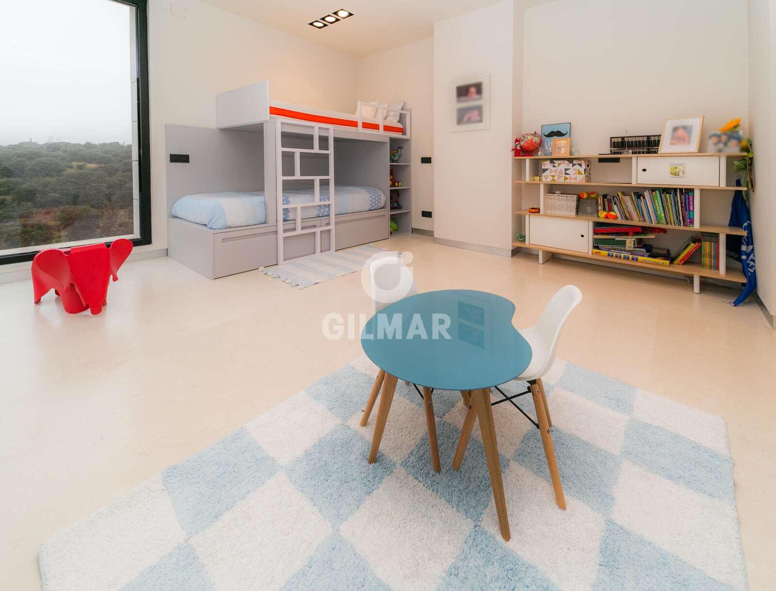 Property slider Gilmar