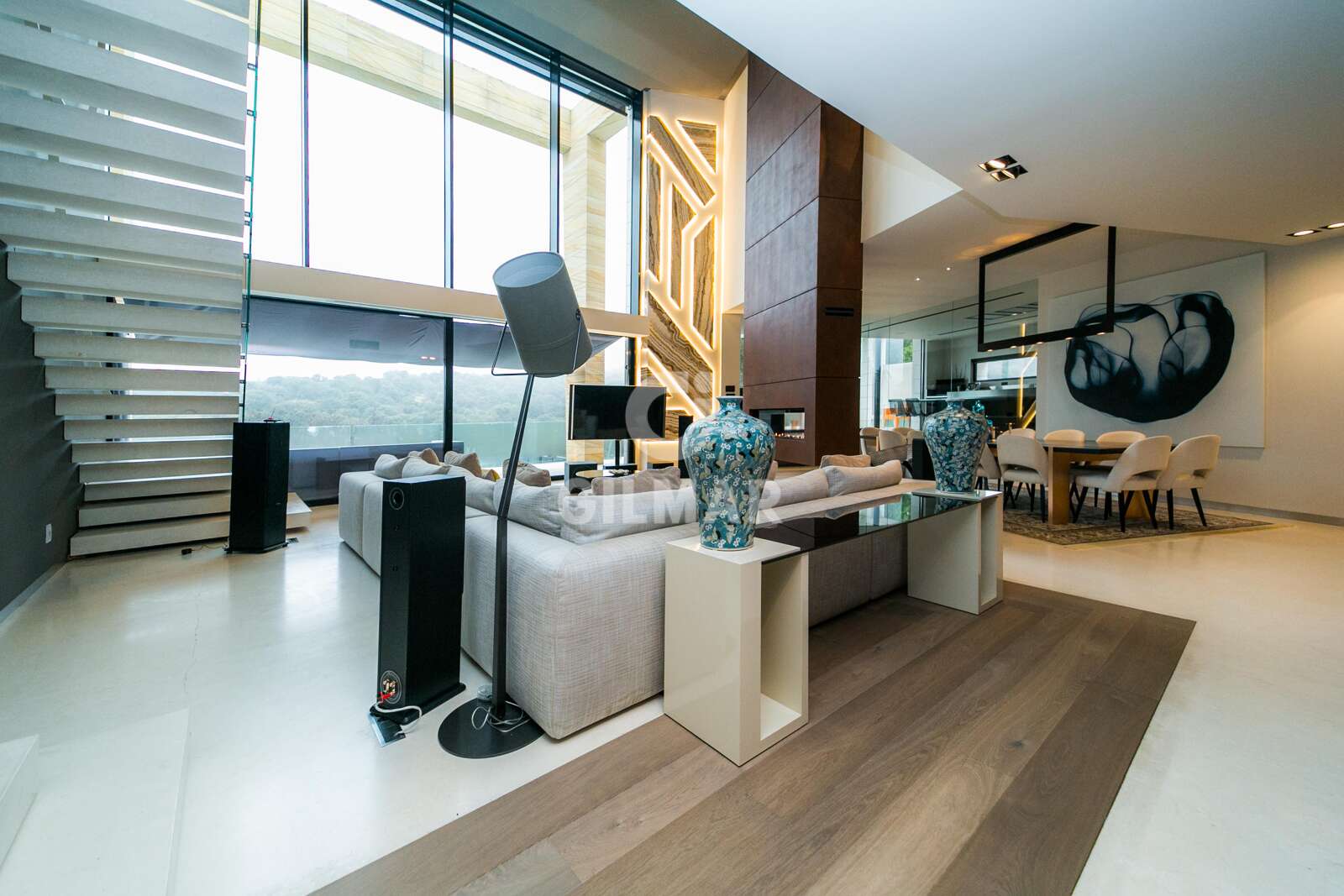 Property slider Gilmar