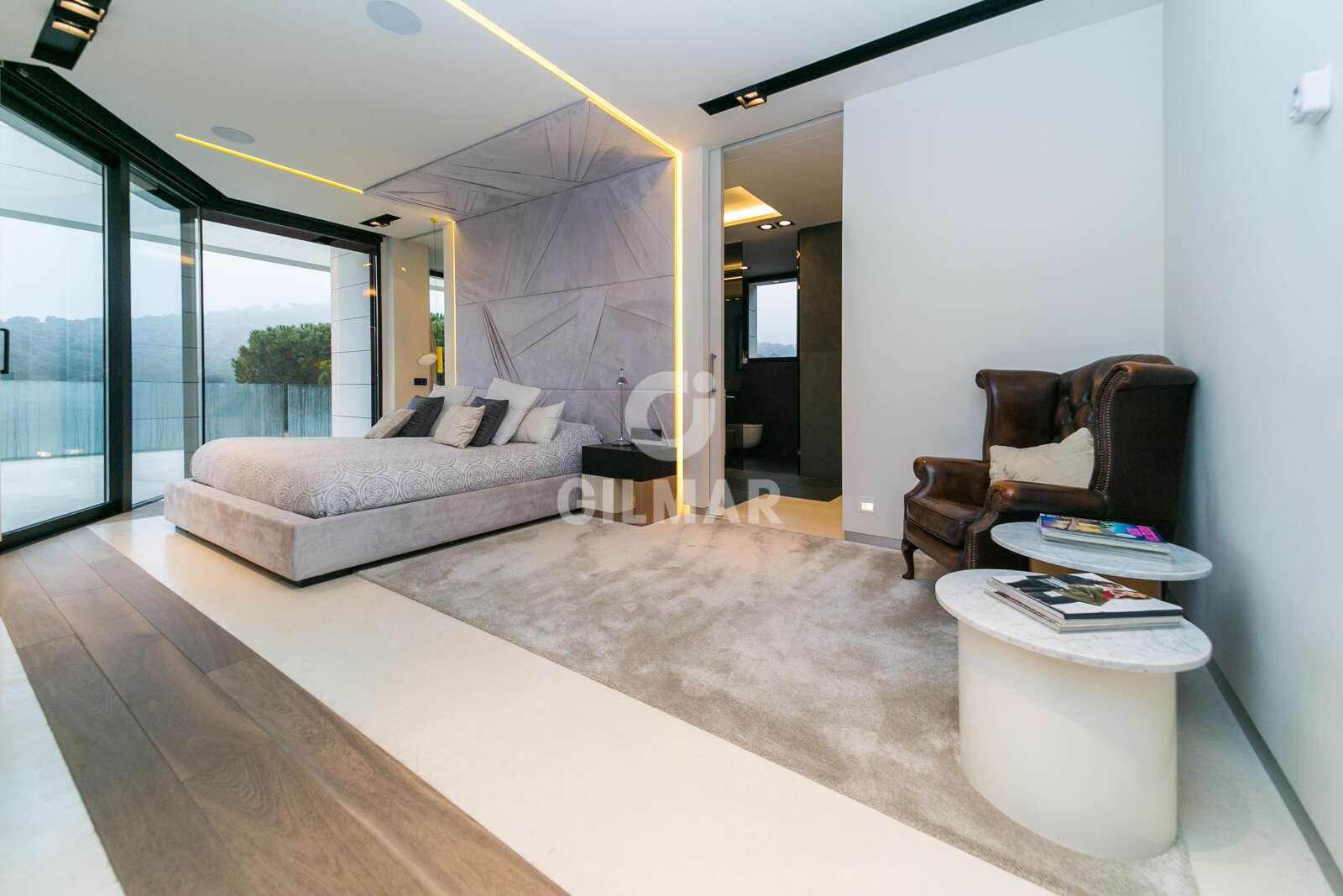 Property slider Gilmar