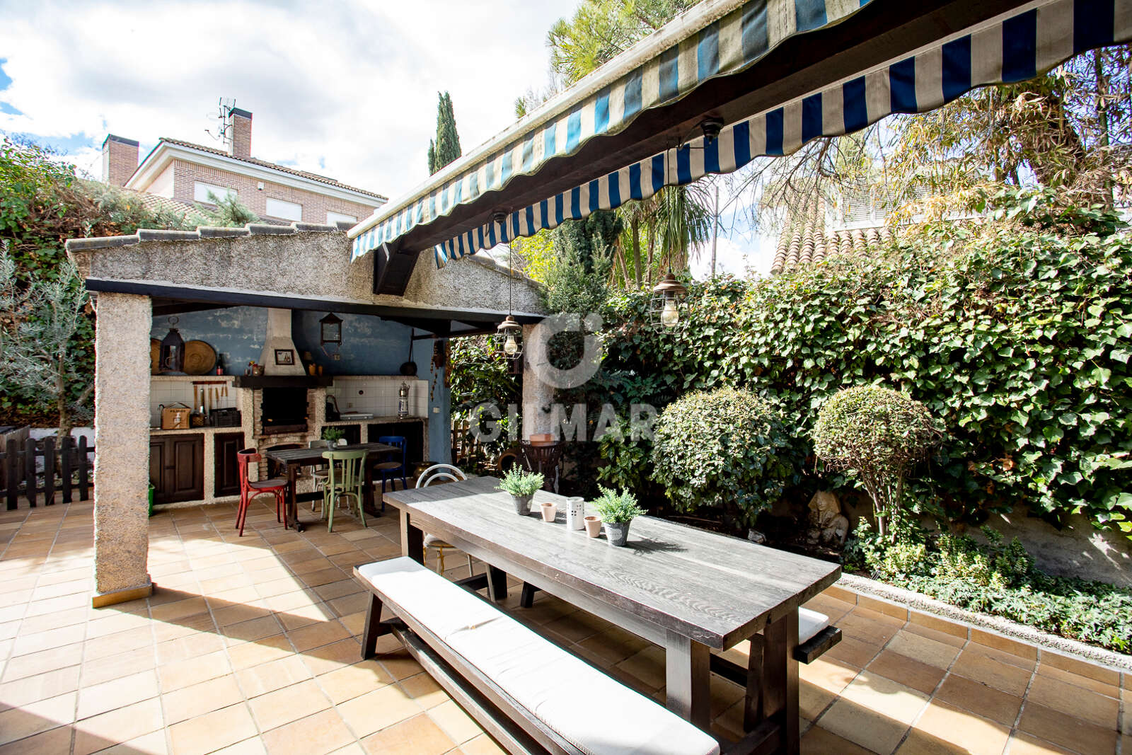Property slider Gilmar