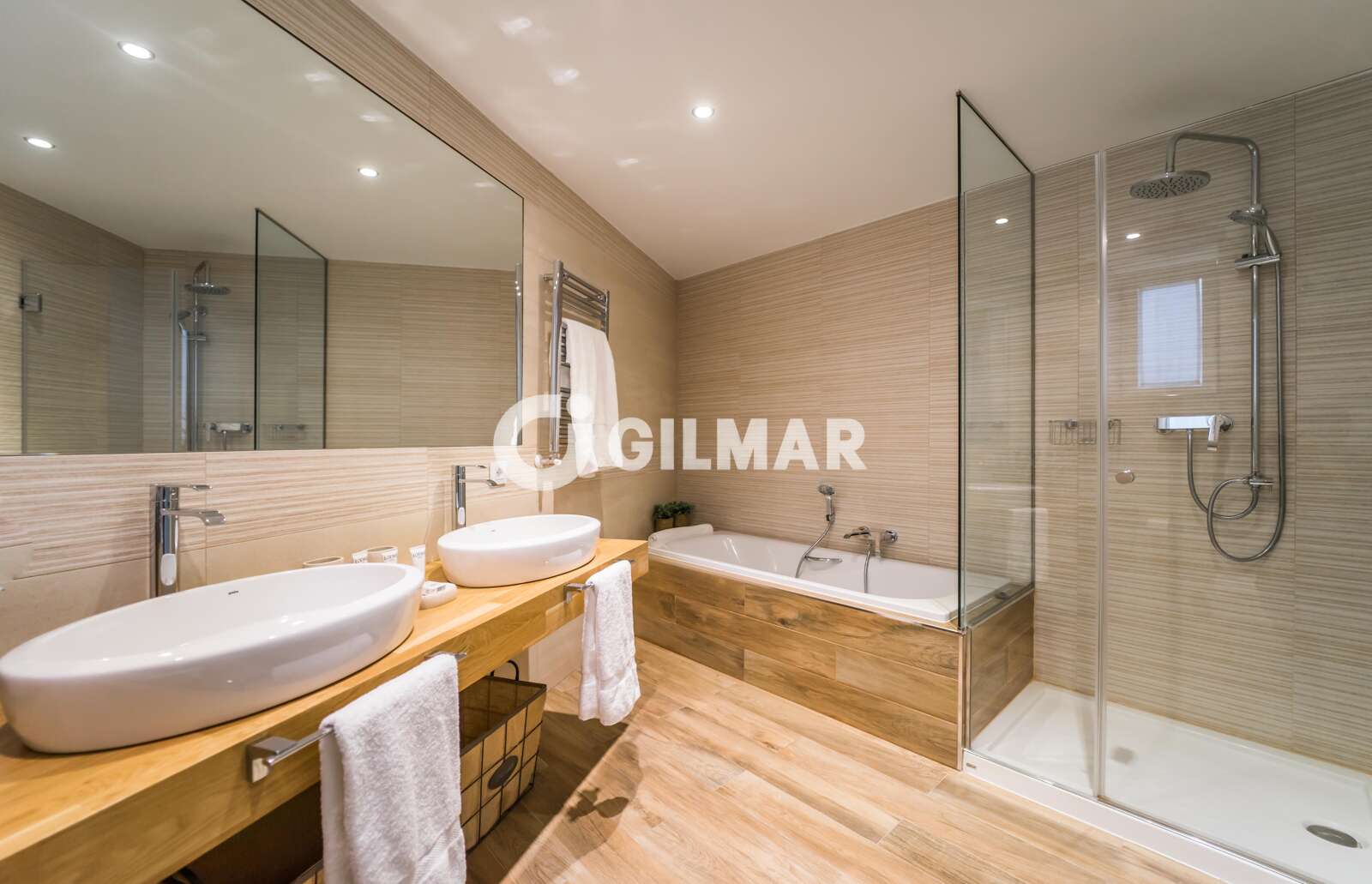 Property slider Gilmar