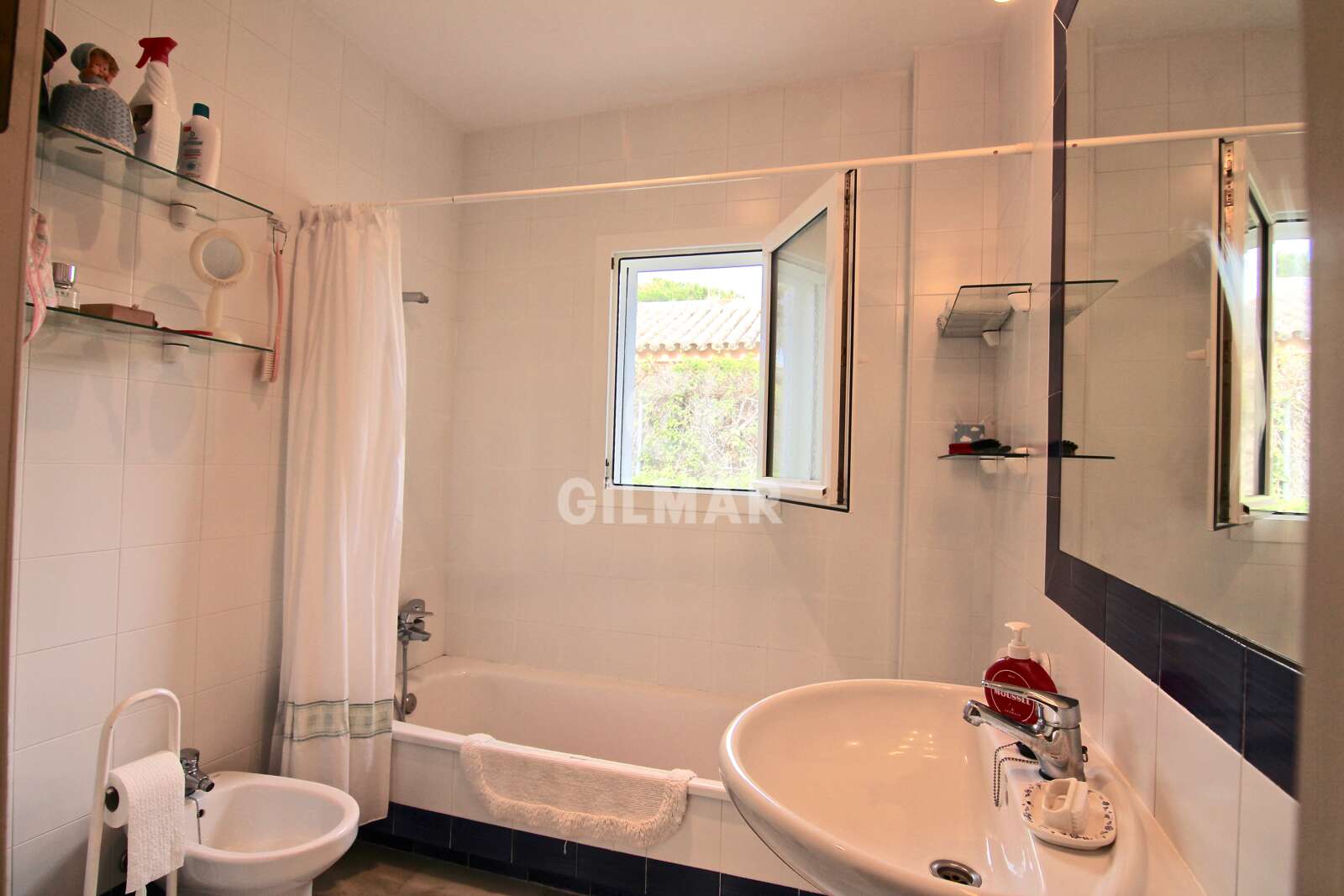 Property slider Gilmar