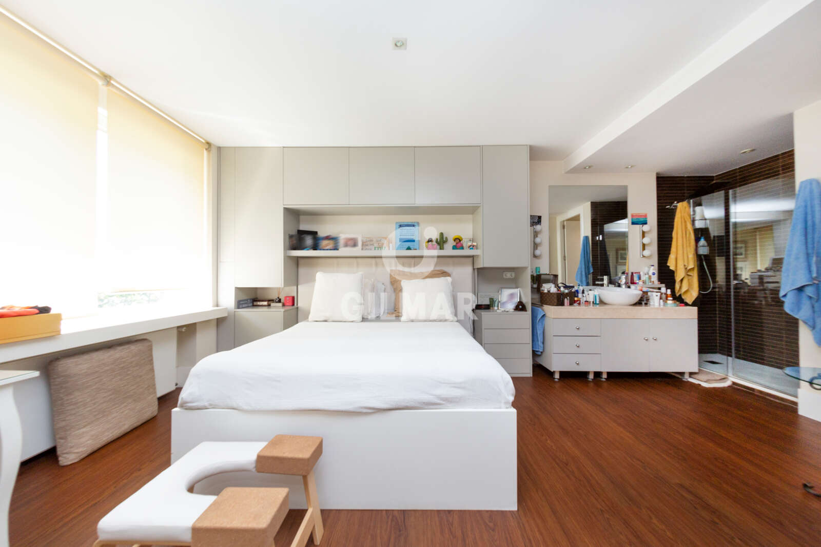 Property slider Gilmar