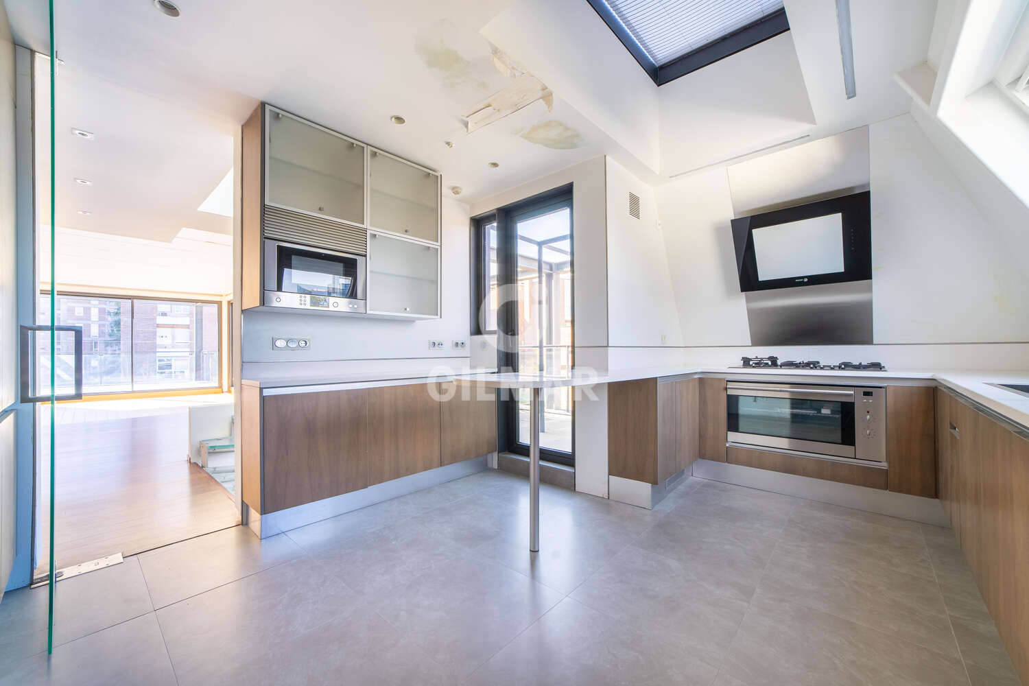 Property slider Gilmar