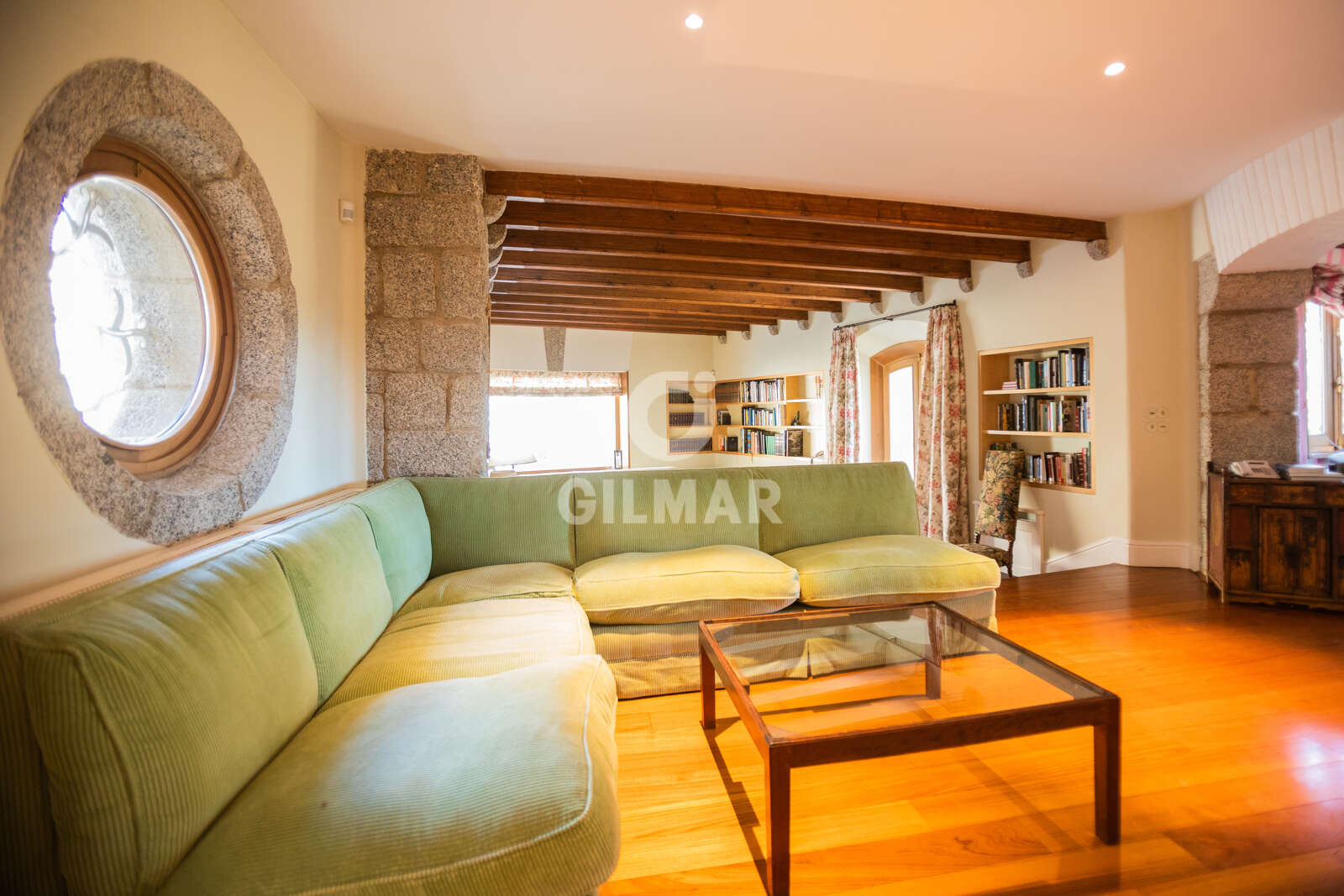 Property slider Gilmar