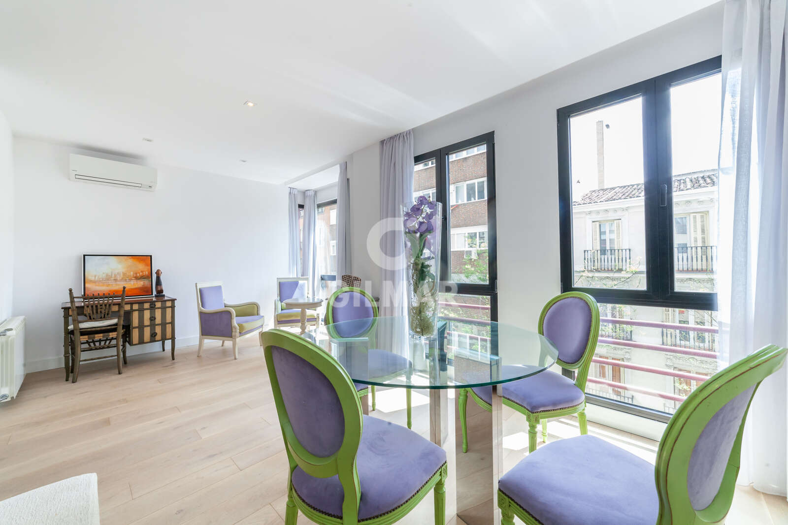 Property slider Gilmar