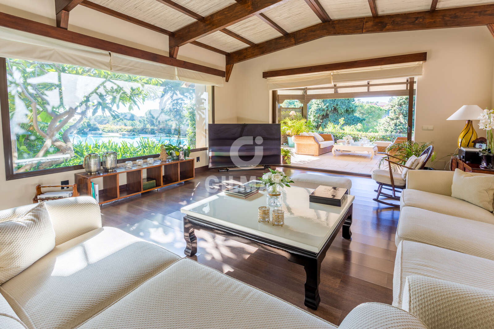 Property slider Gilmar