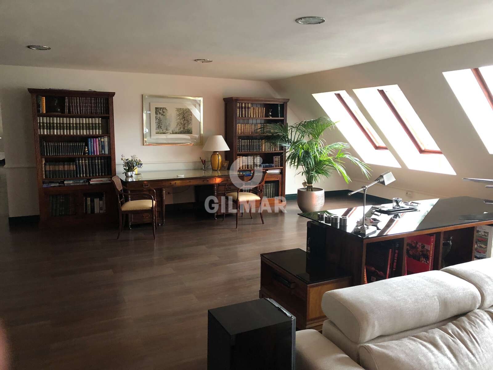 Property slider Gilmar