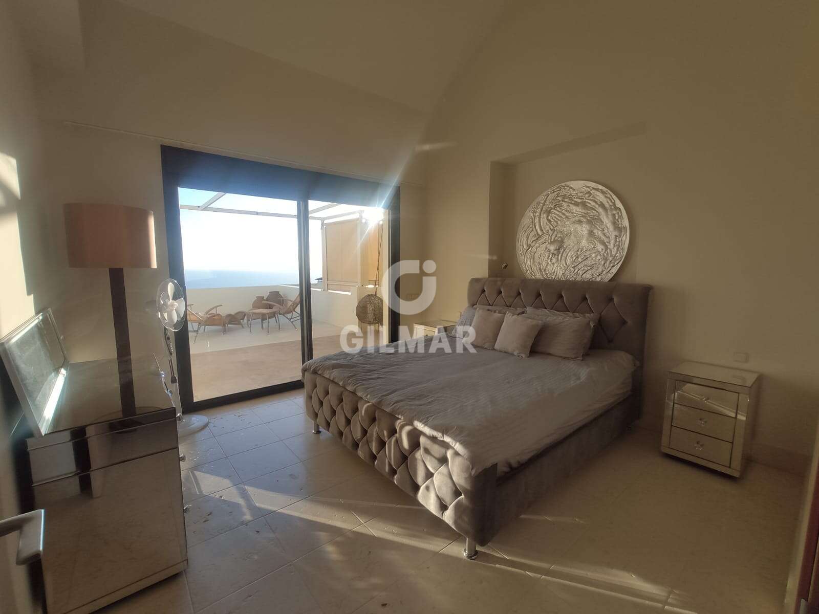 Property slider Gilmar