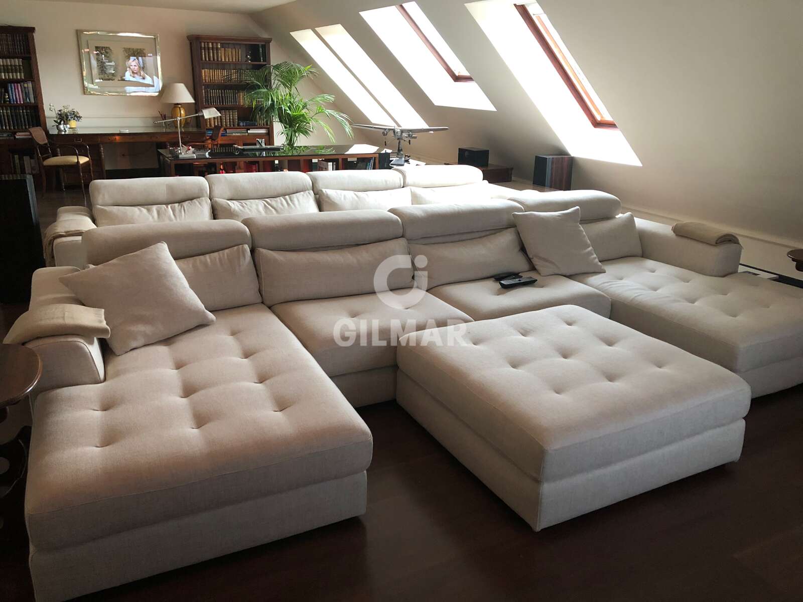 Property slider Gilmar
