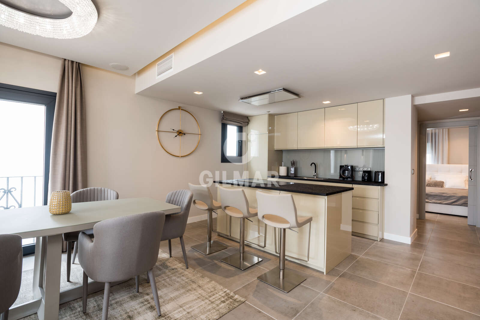 Property slider Gilmar