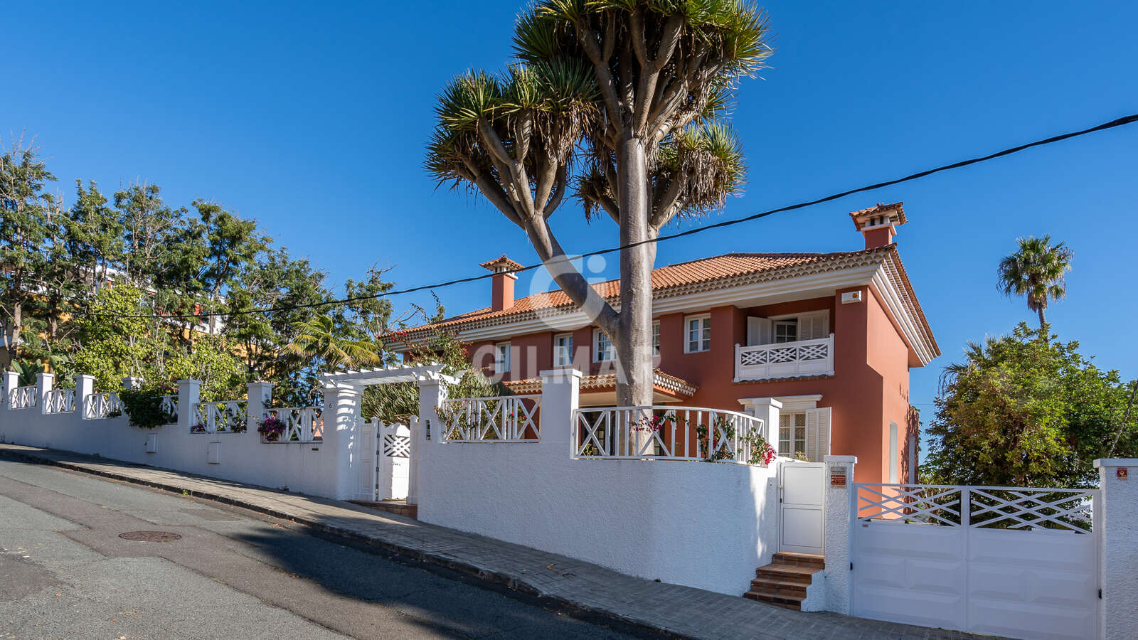 Property slider Gilmar