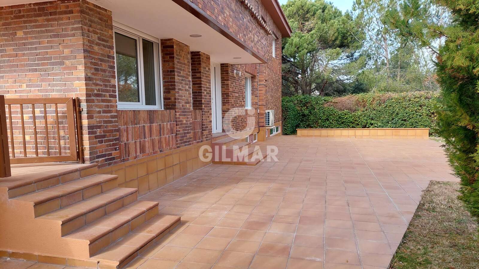 Property slider Gilmar