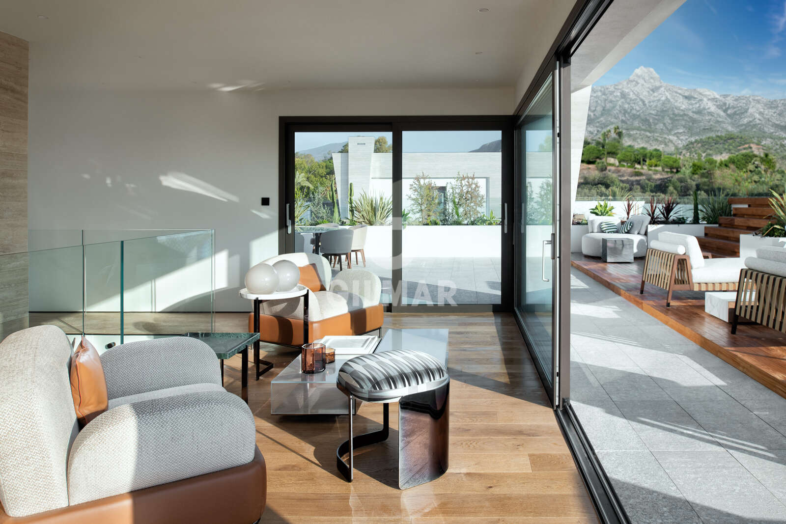 Property slider Gilmar
