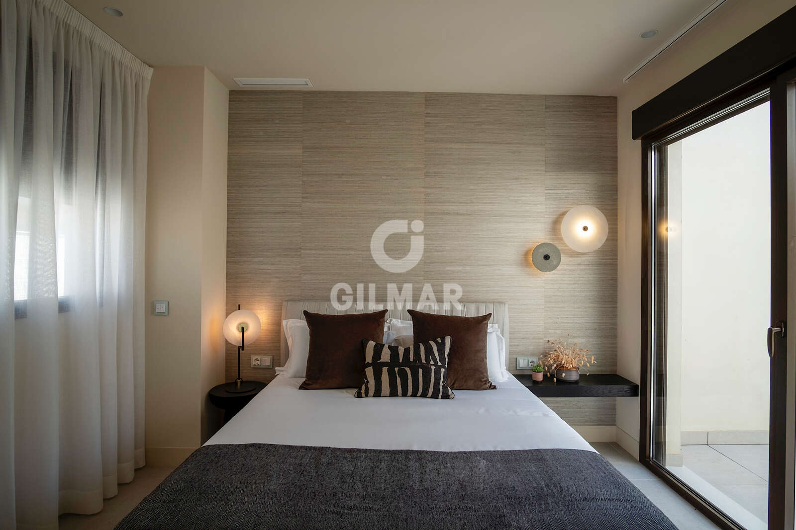 Property slider Gilmar