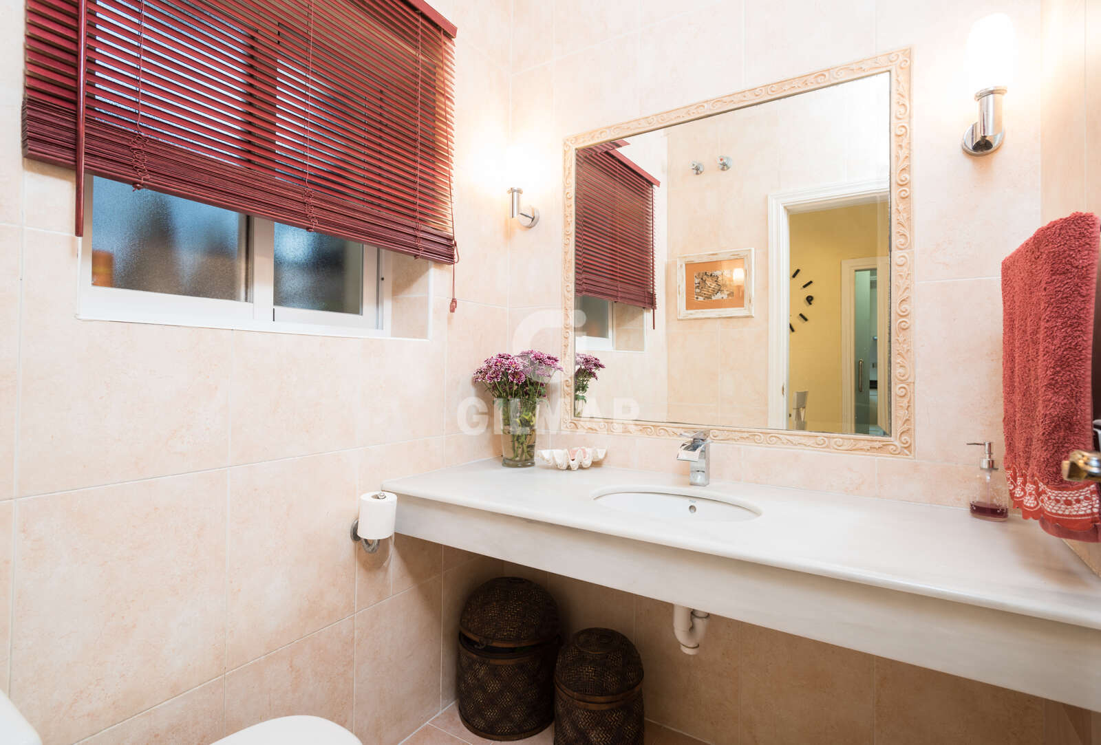 Property slider Gilmar