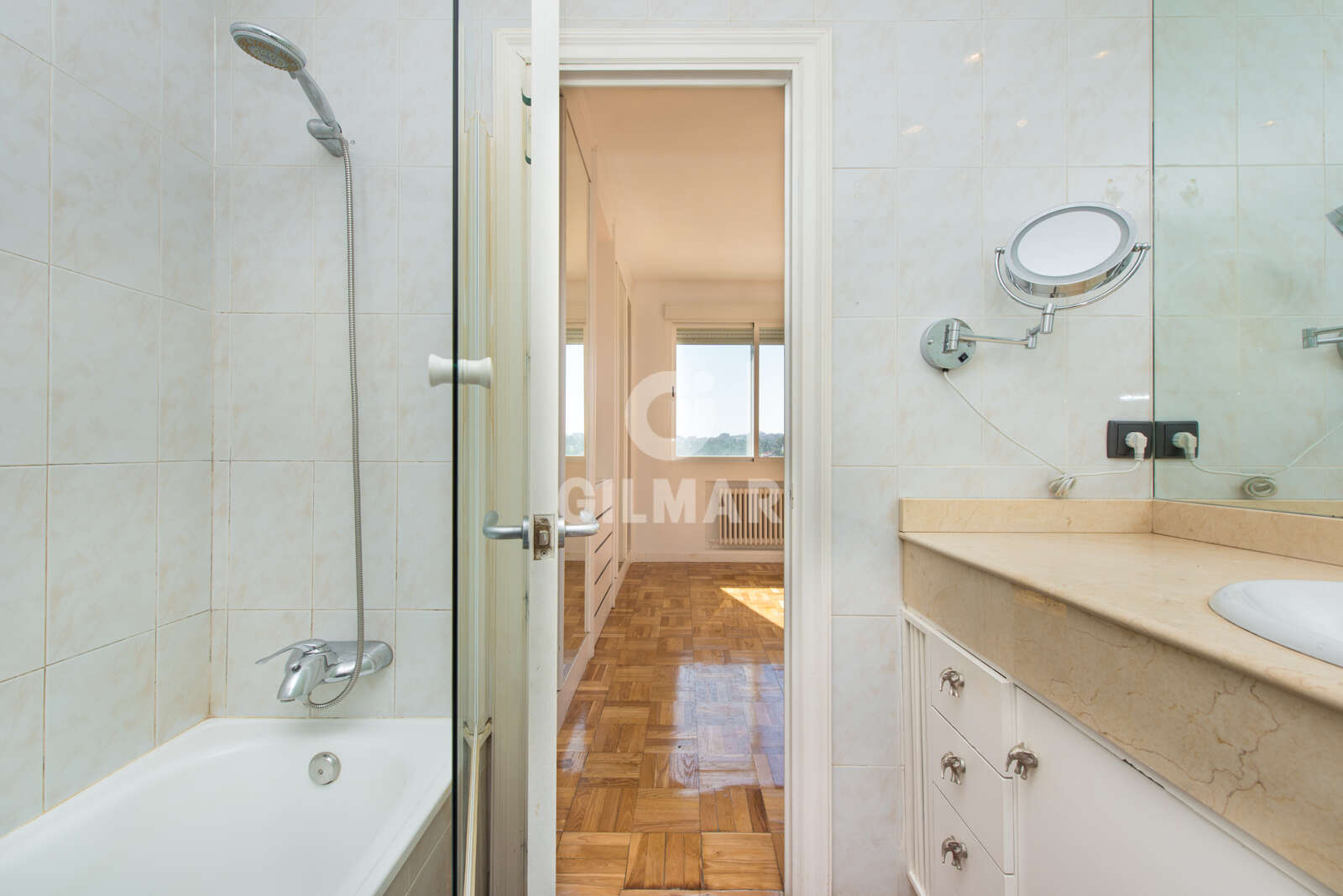 Property slider Gilmar