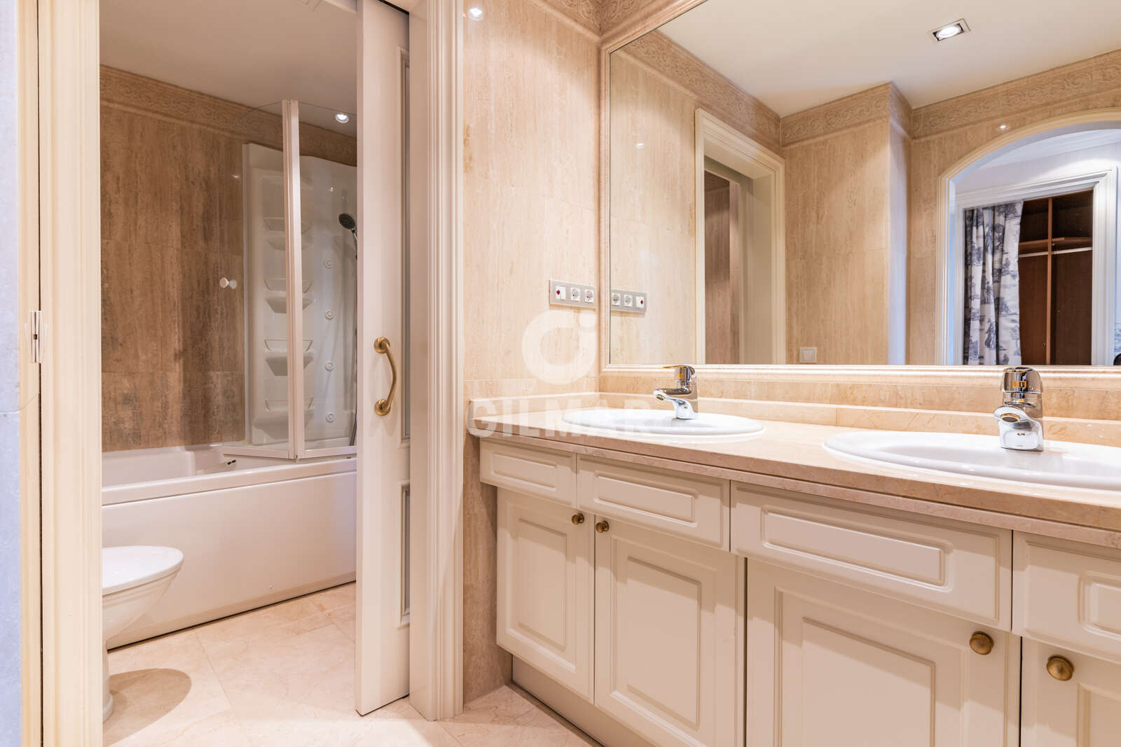 Property slider Gilmar