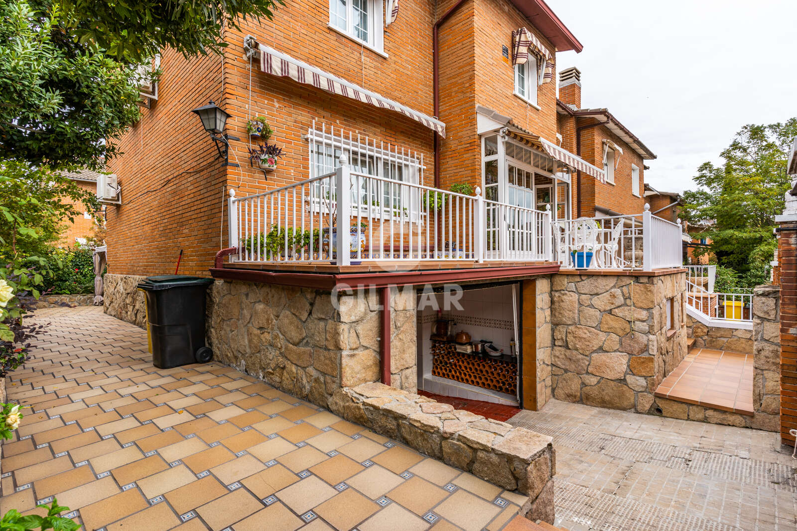 Property slider Gilmar