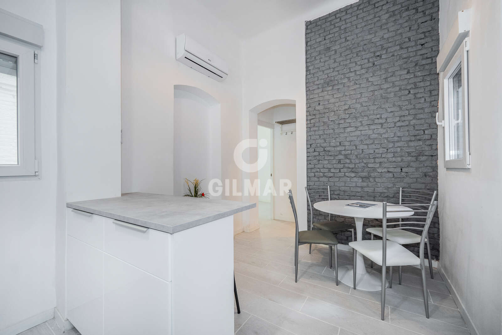 Property slider Gilmar