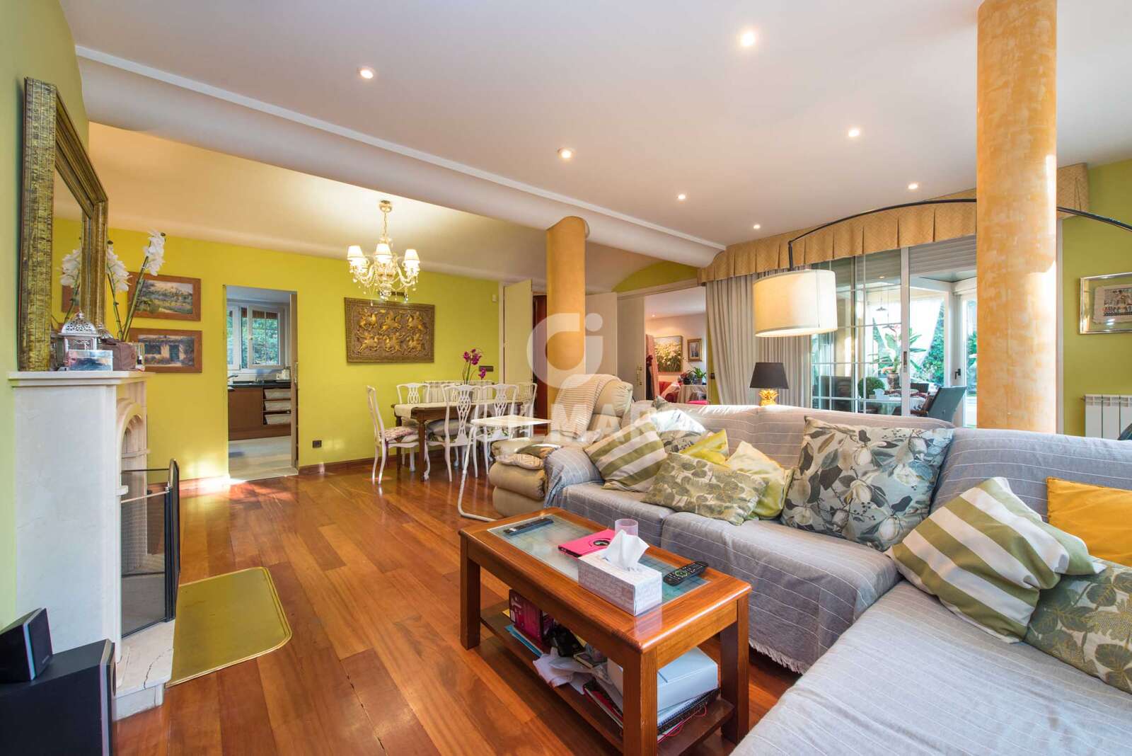 Property slider Gilmar
