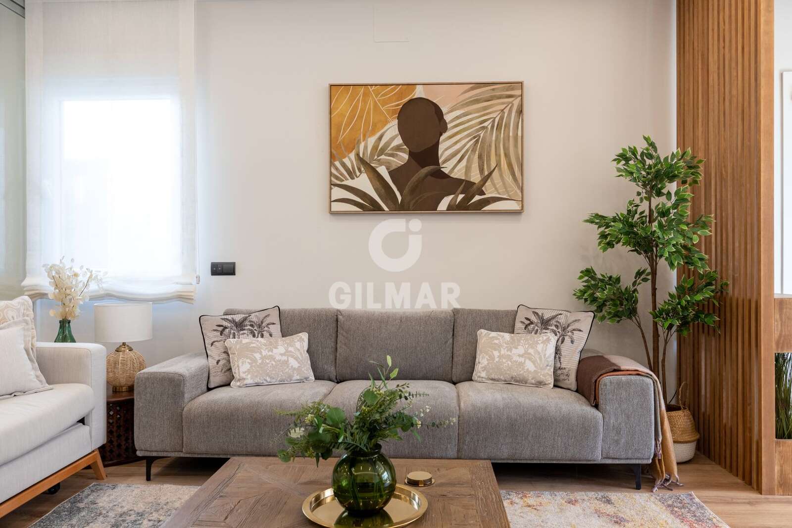 Property slider Gilmar