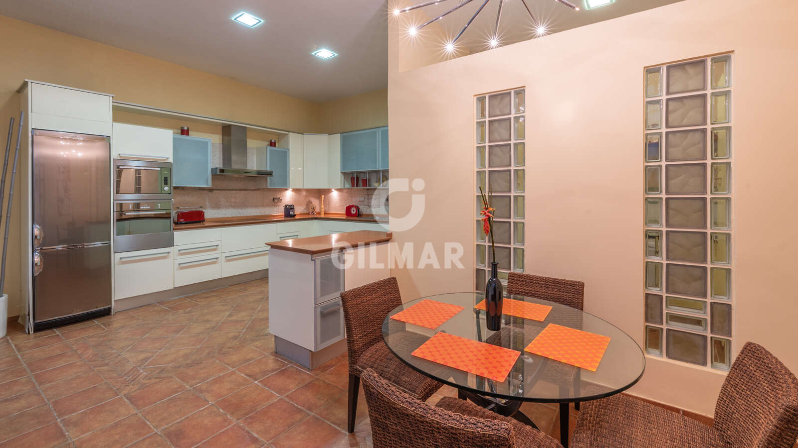 Property slider Gilmar