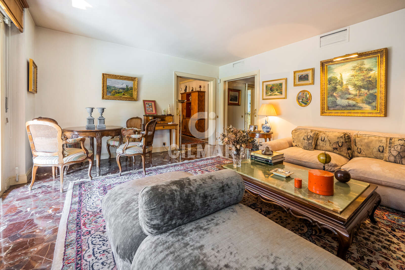 Property slider Gilmar
