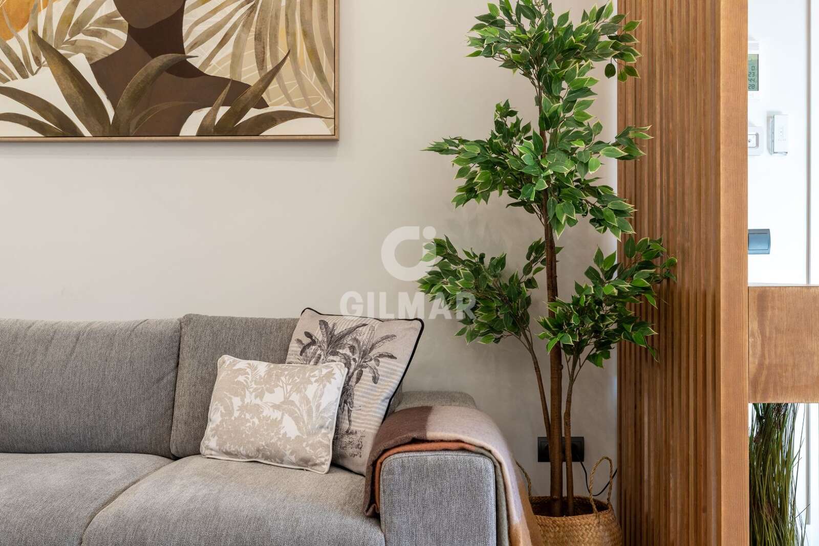 Property slider Gilmar