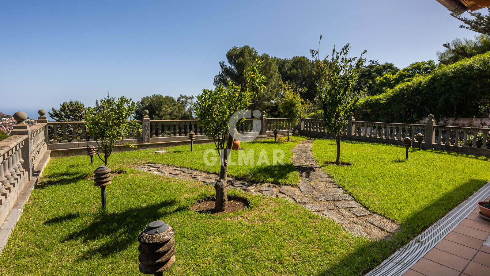 Property slider Gilmar
