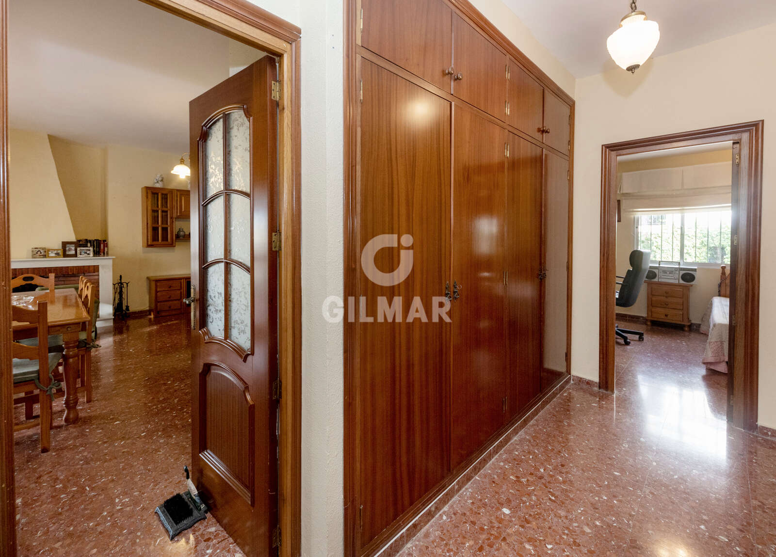 Property slider Gilmar