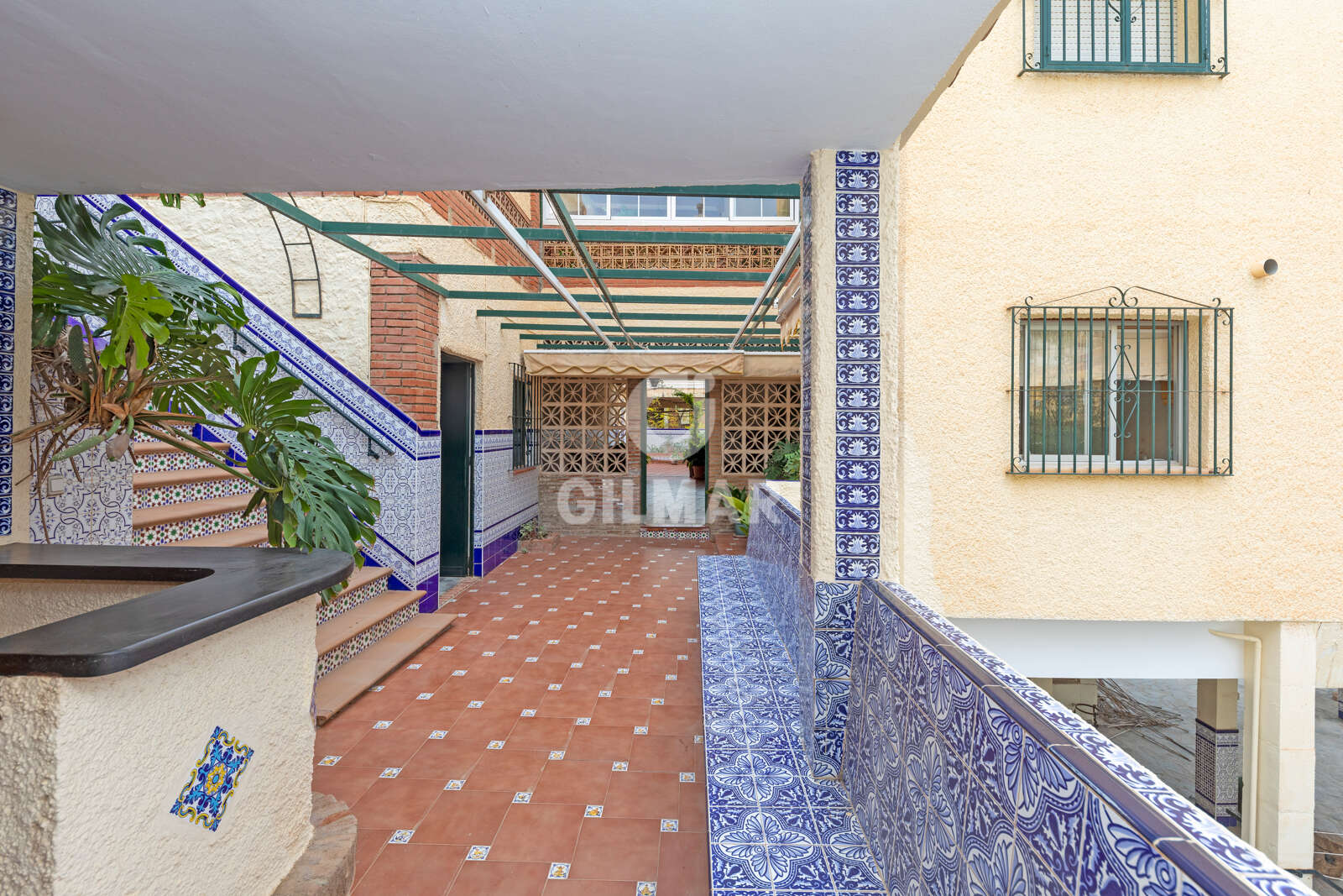 Property slider Gilmar