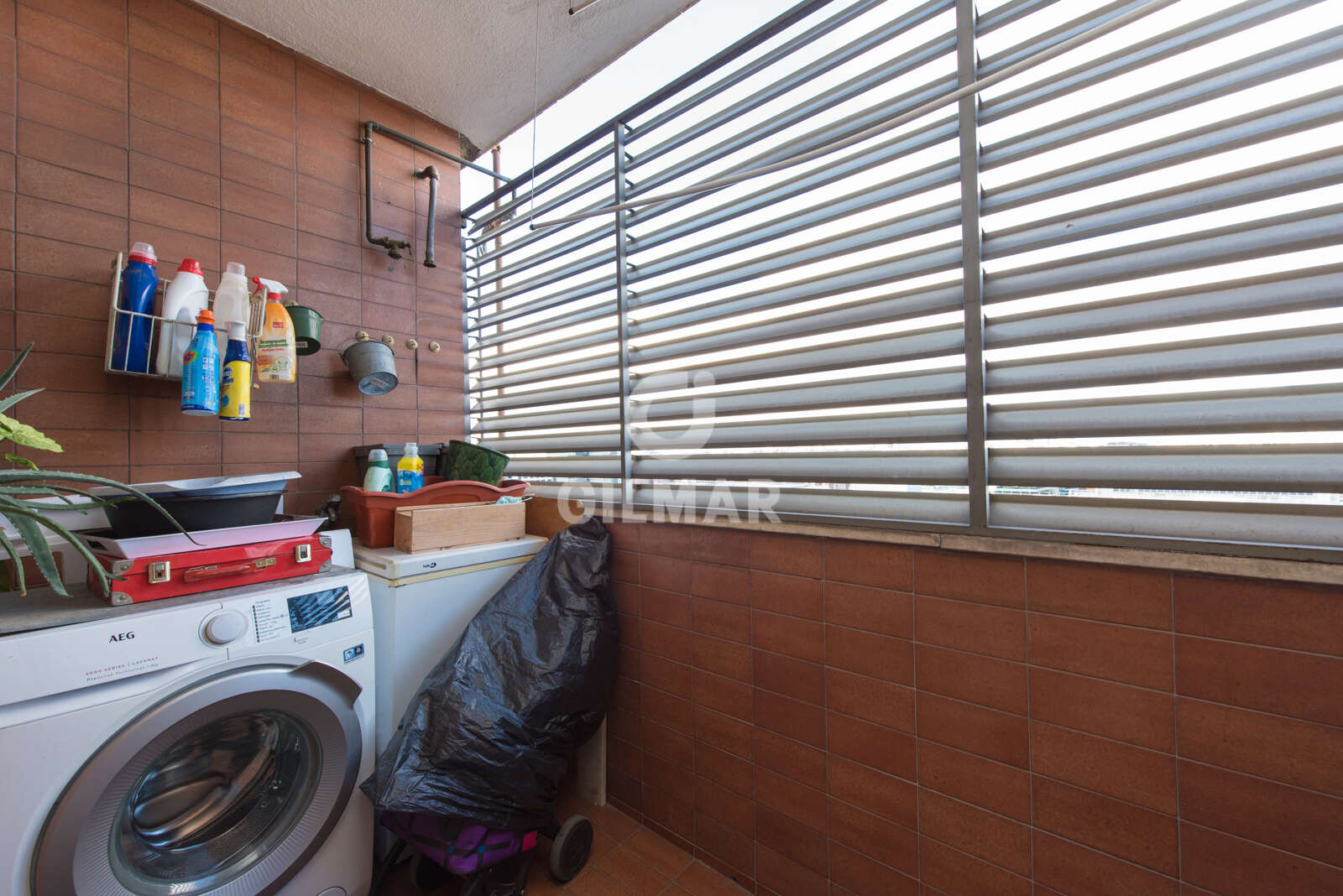 Property slider Gilmar