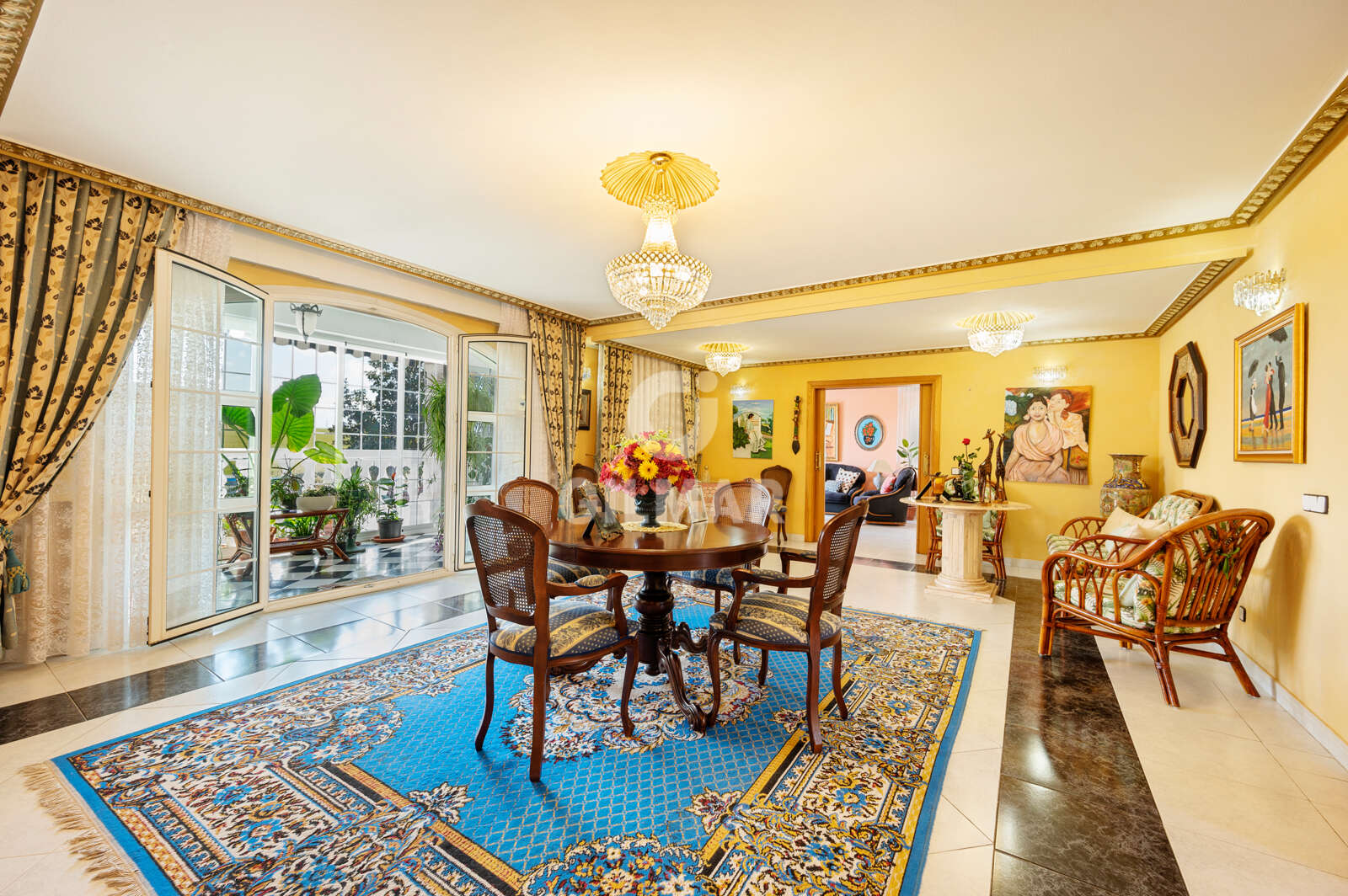 Property slider Gilmar