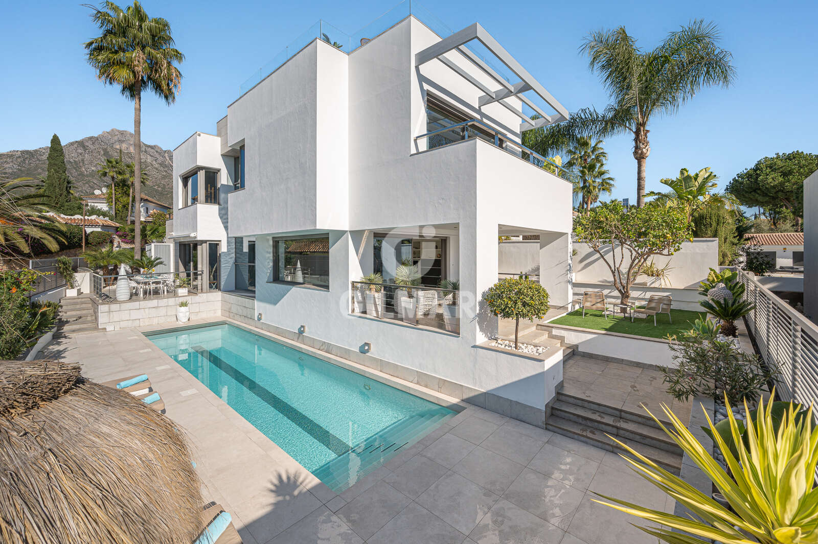 Property slider Gilmar