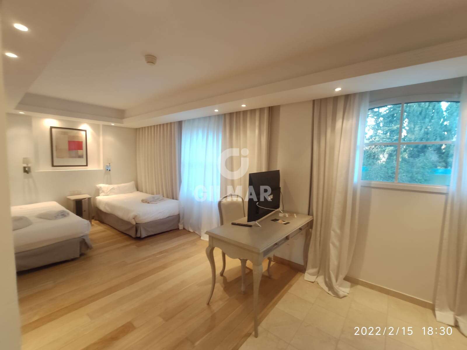 Property slider Gilmar
