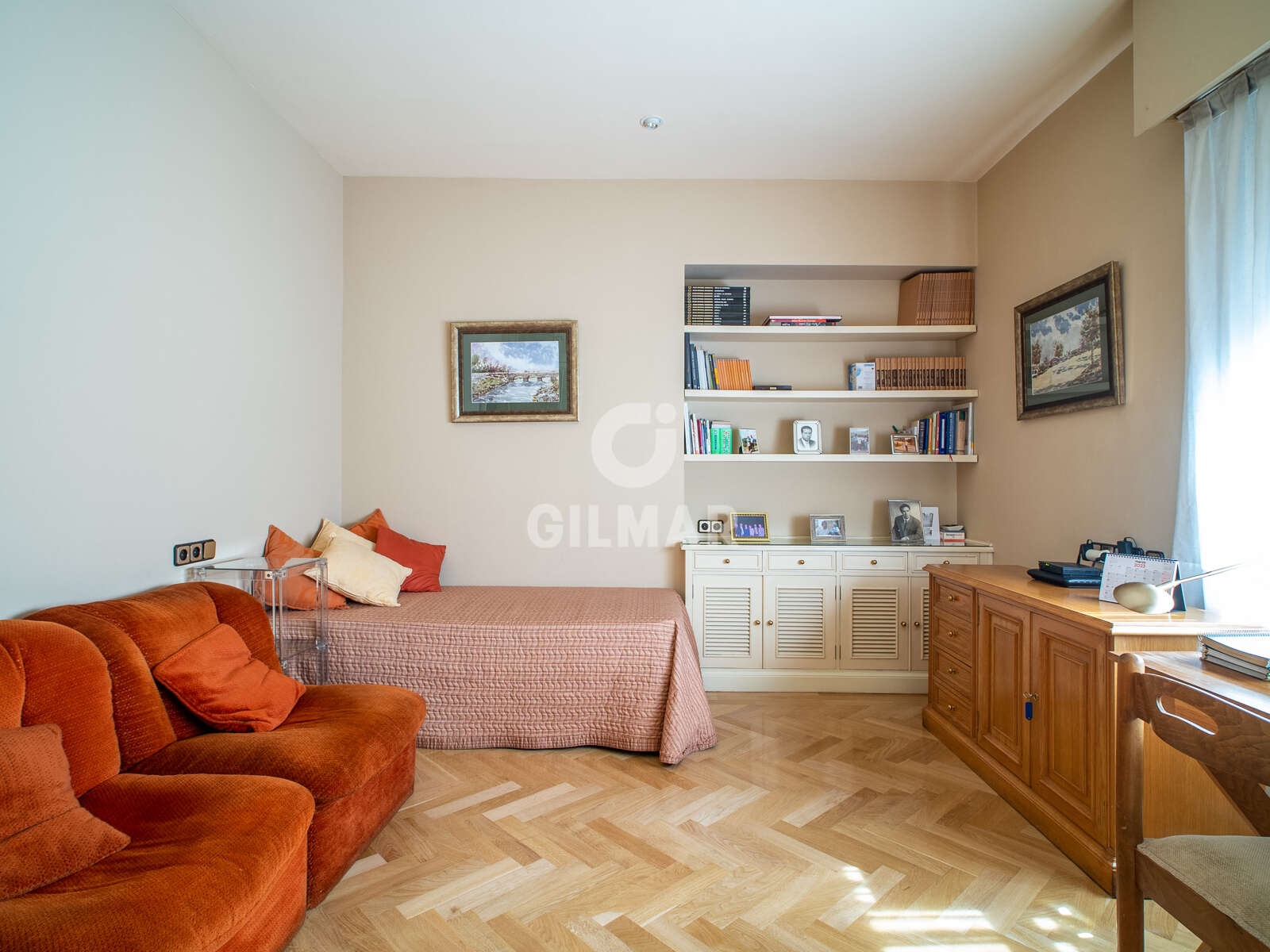Property slider Gilmar