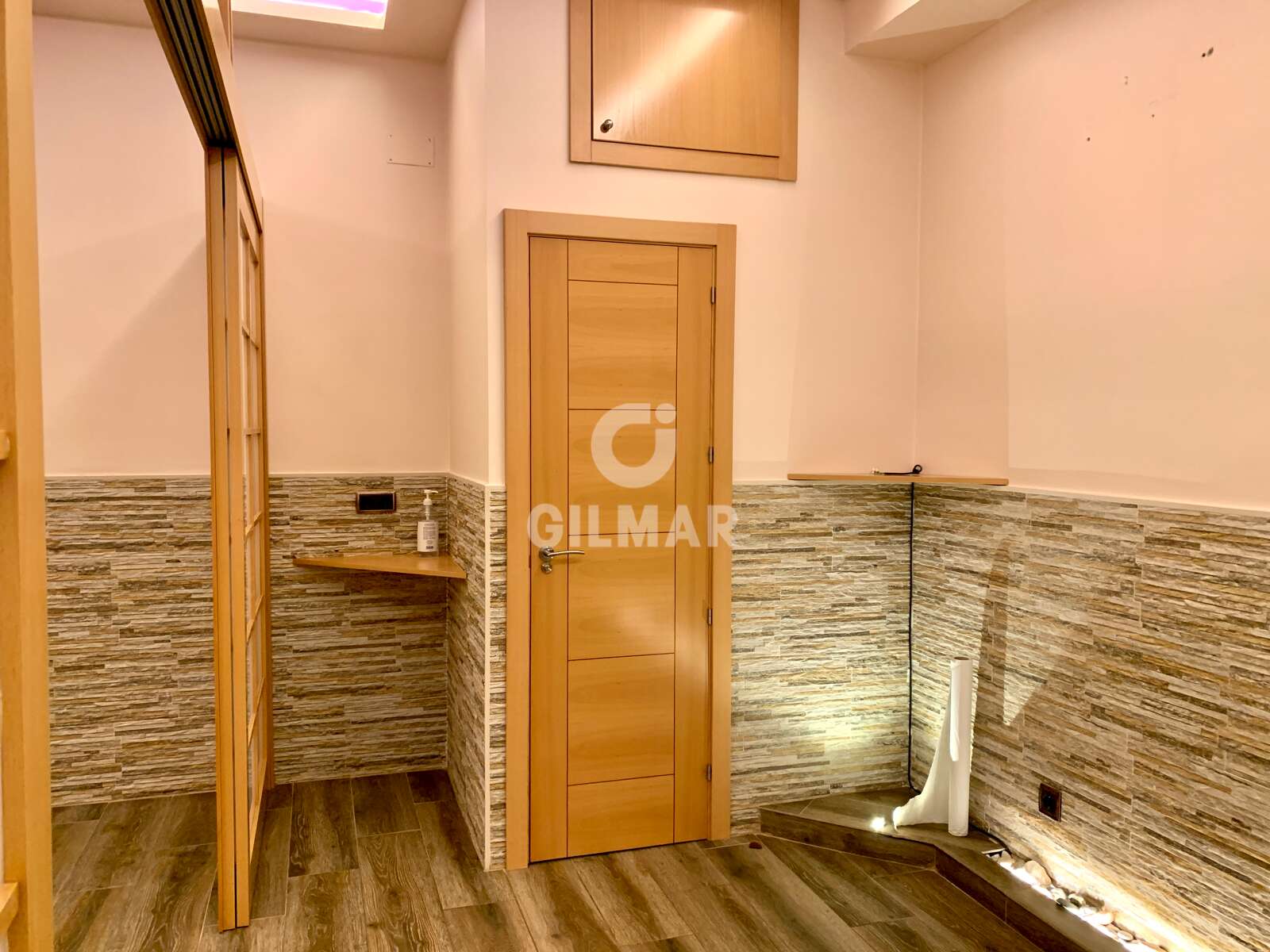 Property slider Gilmar