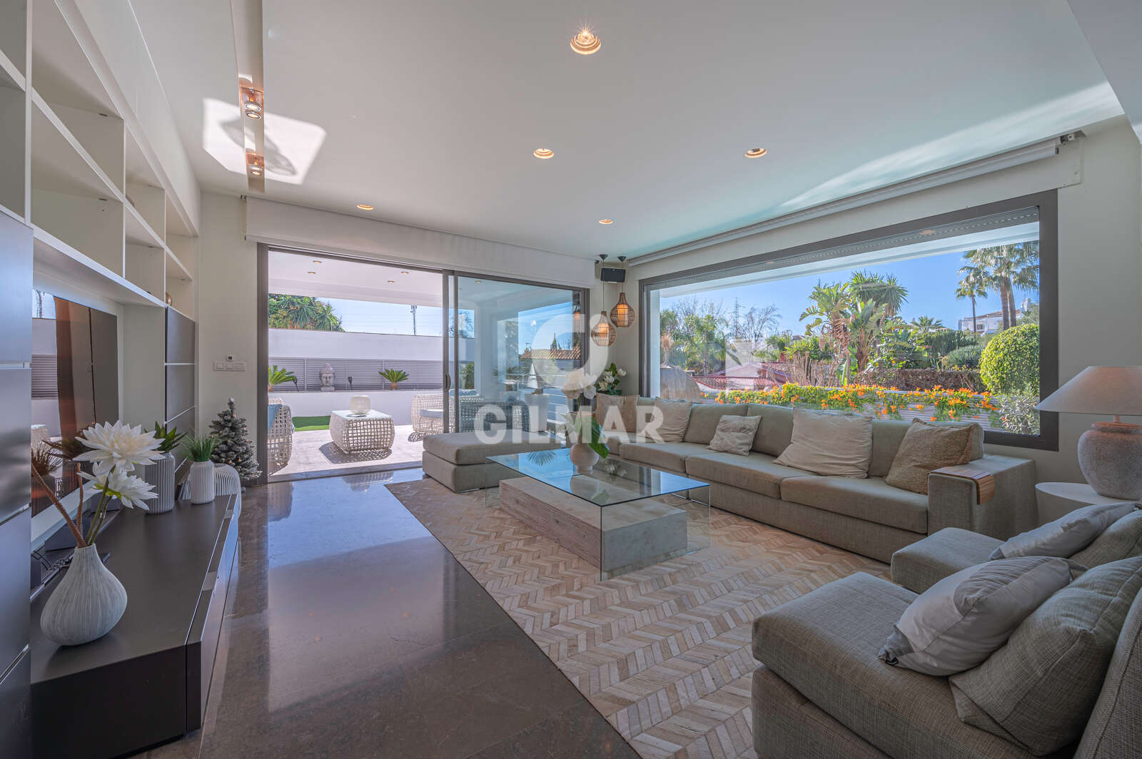 Property slider Gilmar