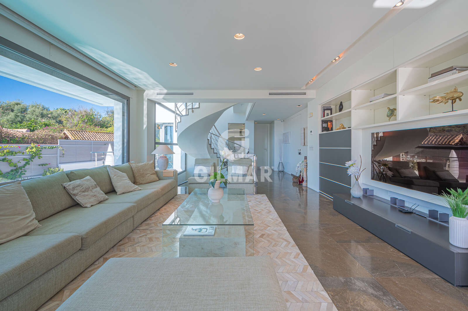 Property slider Gilmar