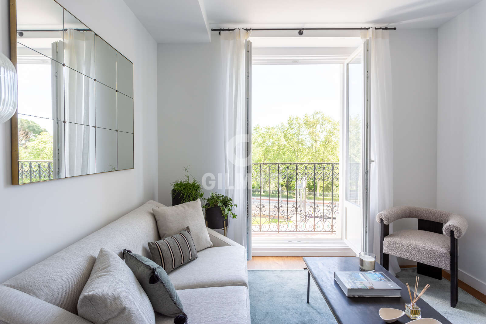 Property slider Gilmar