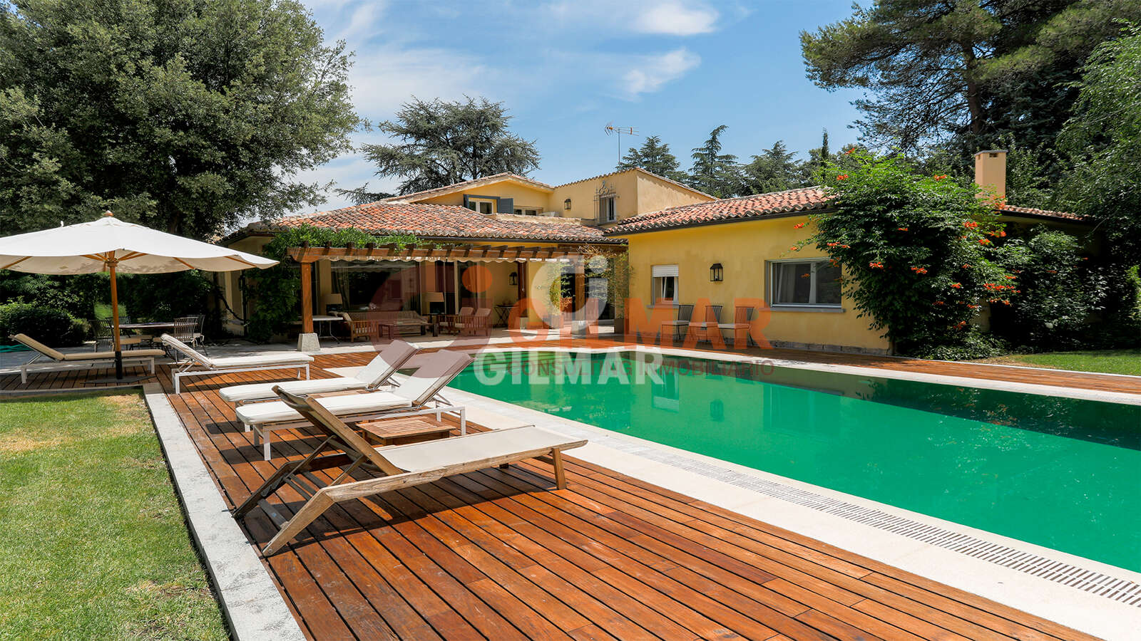 Property slider Gilmar
