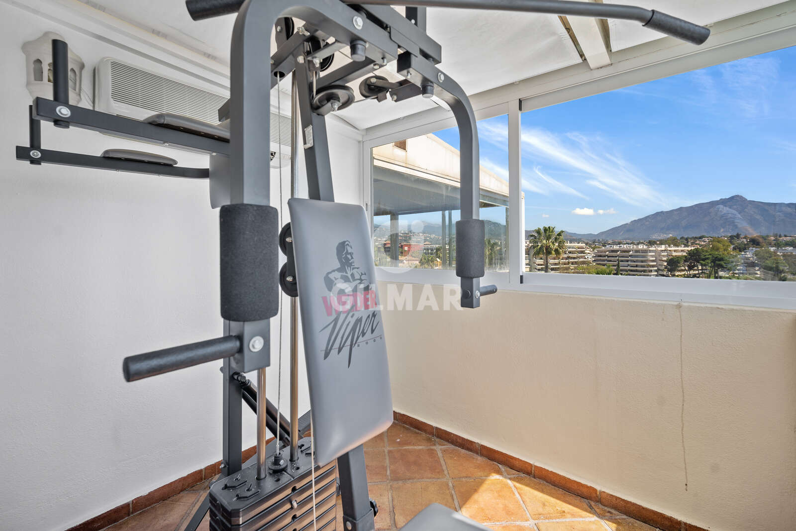 Property slider Gilmar