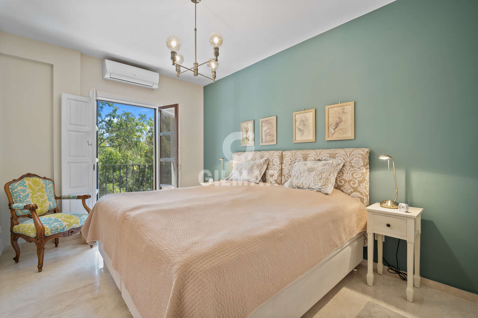 Property slider Gilmar